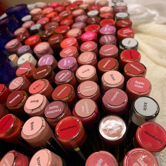 Selling Inventory! LipSense Long Lasting Liquid - Picture 4 of 8